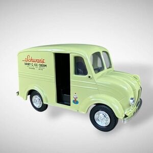 Ertl Schwan's Divco Delivery Truck Coin Bank Die Cast 2000 Vintage